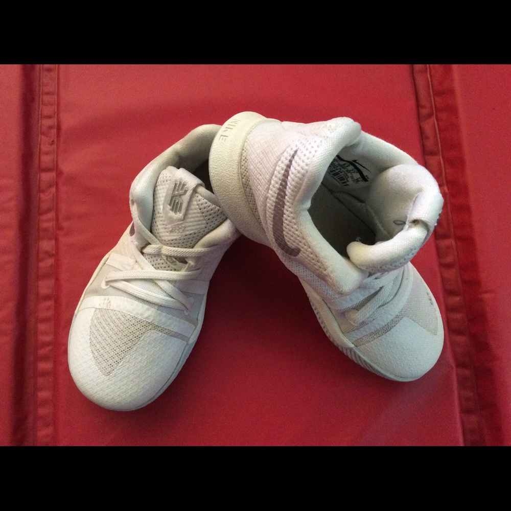 Nike Shoes size: 10c
